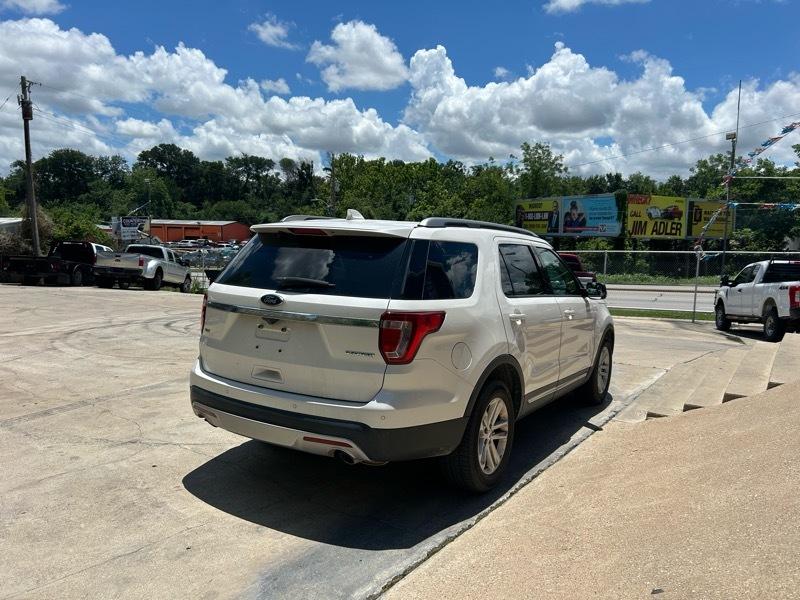 Ford Explorer XLT FWD 2016