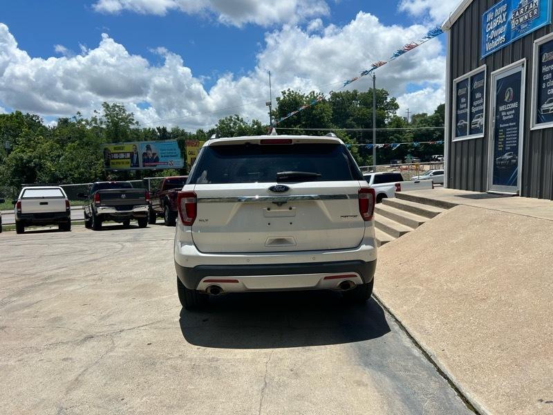 Ford Explorer XLT FWD 2016