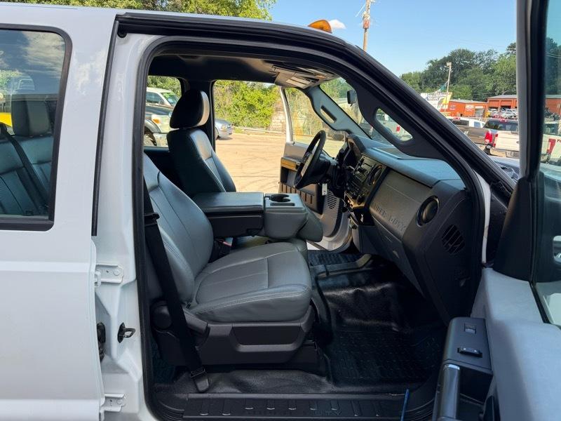 Ford F-350 SD XLT Crew Cab Long Bed DRW 4WD 2016