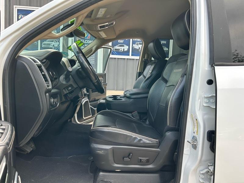 RAM 2500 Laramie Crew Cab SWB 4WD 2019