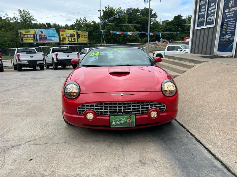 Ford Thunderbird Deluxe 2004