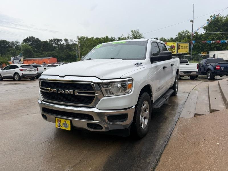 RAM 1500 Tradesman Crew Cab SWB 2WD 2022