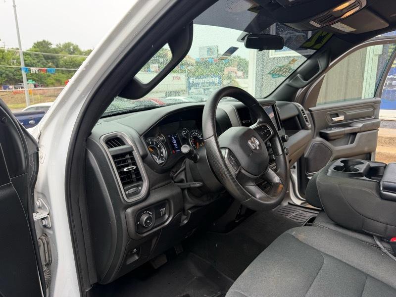 RAM 1500 Tradesman Crew Cab SWB 2WD 2022