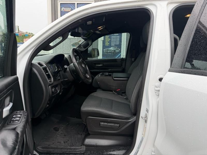 RAM 1500 Tradesman Crew Cab SWB 2WD 2022