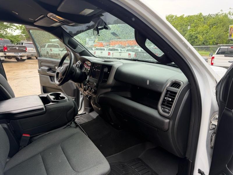RAM 1500 Tradesman Crew Cab SWB 2WD 2022