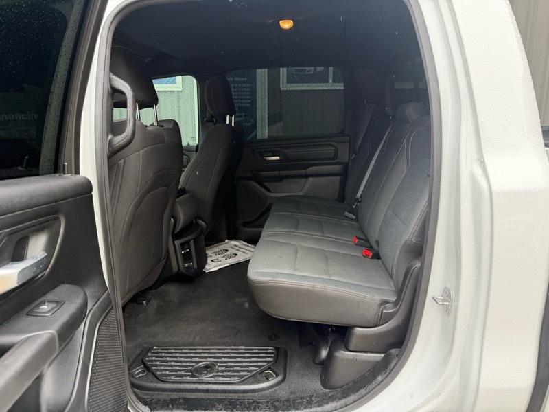 RAM 1500 Tradesman Crew Cab SWB 2WD 2022
