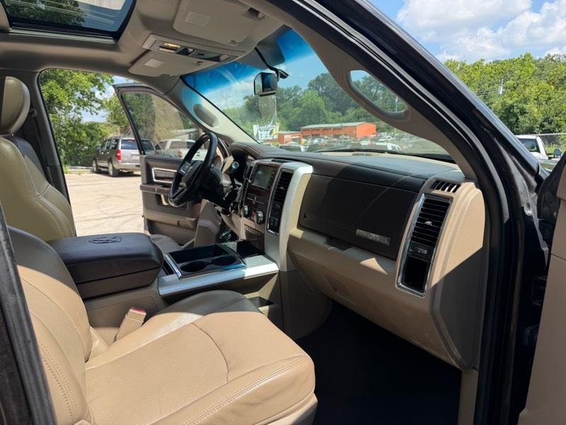 RAM 3500 Laramie Mega Cab 4WD DRW 2010