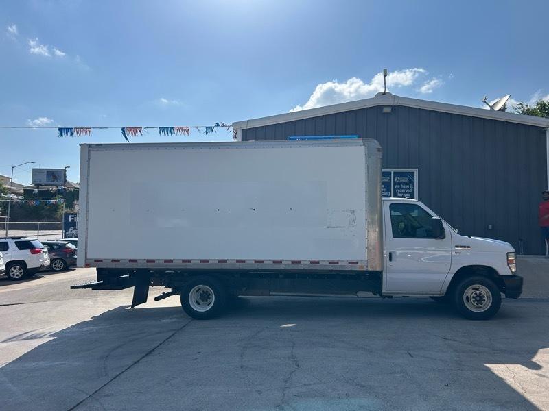Ford Econoline E350 2019
