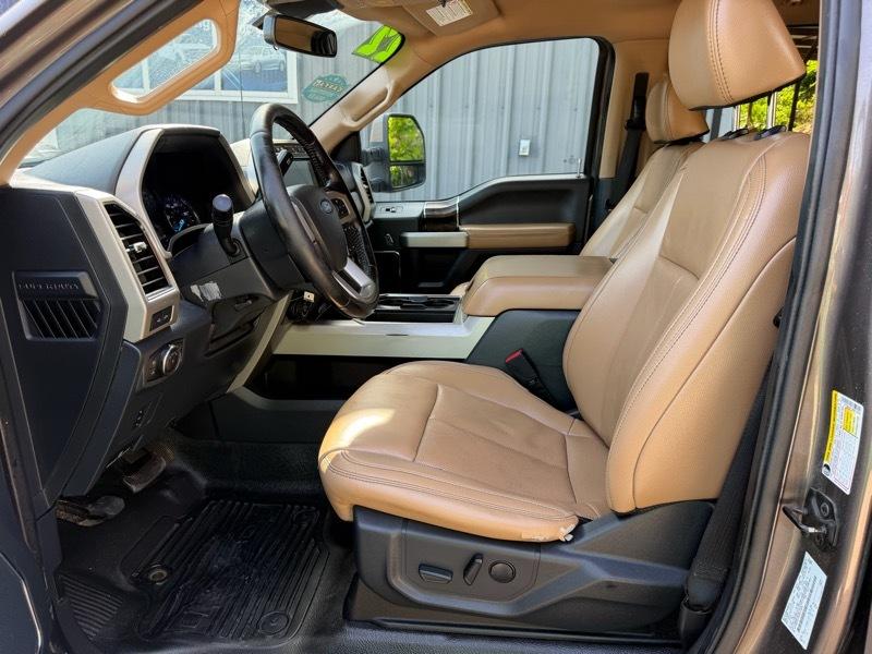 Ford F-350 SD Lariat Crew Cab 4WD DRW 2022