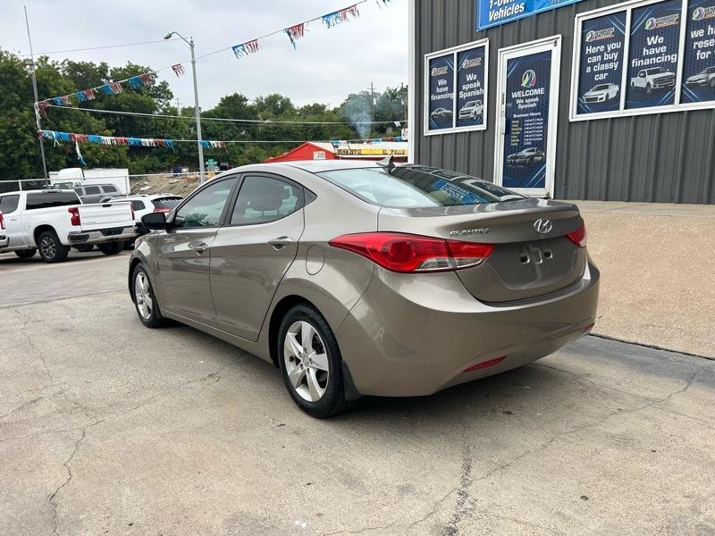 Hyundai Elantra Limited 2013