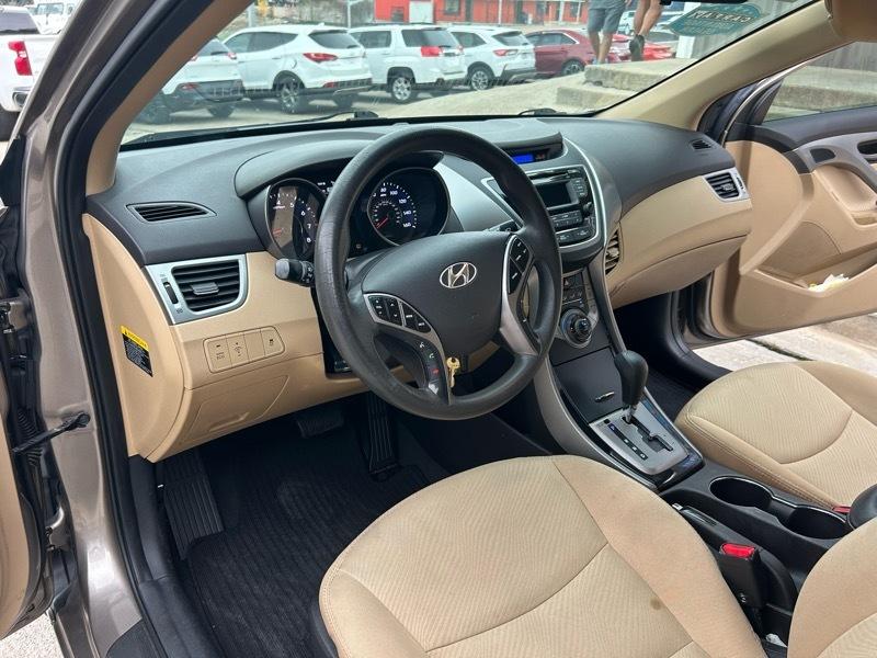 Hyundai Elantra Limited 2013