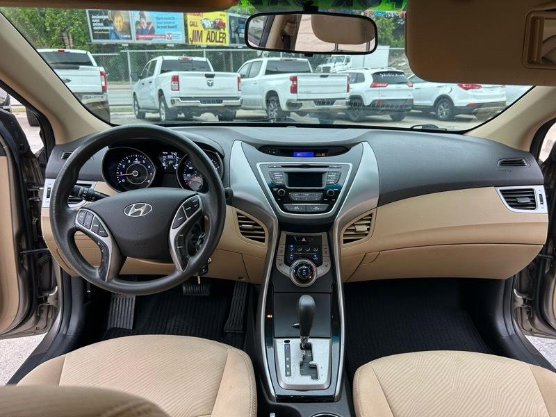 Hyundai Elantra Limited 2013