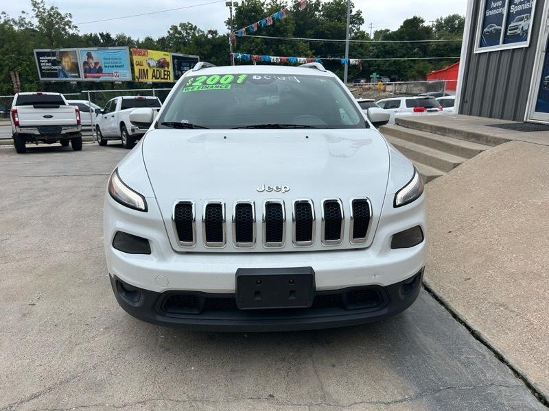 Jeep Cherokee Latitude 4WD 2015