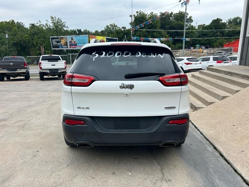 Jeep Cherokee Latitude 4WD 2015
