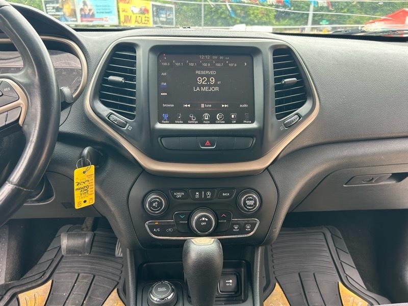 Jeep Cherokee Latitude 4WD 2015