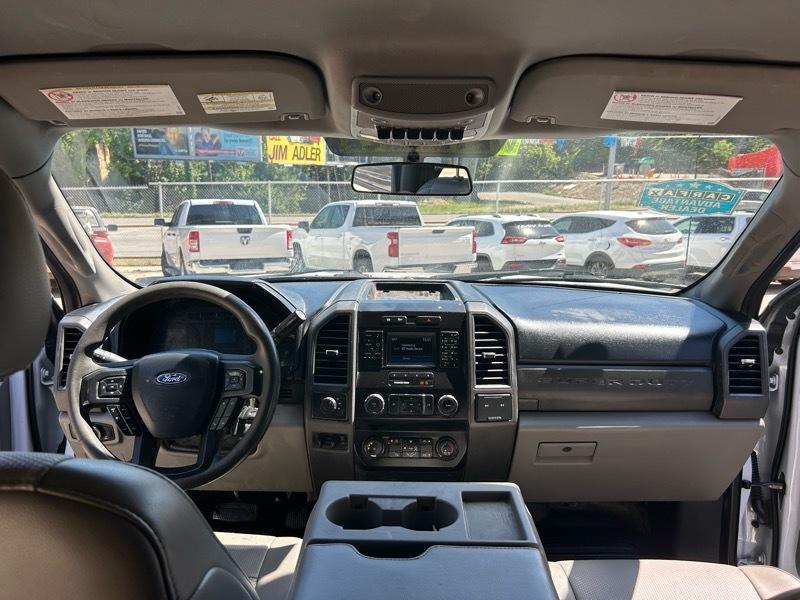 Ford F-350 SD Lariat Crew Cab Long Bed DRW 4WD 2019