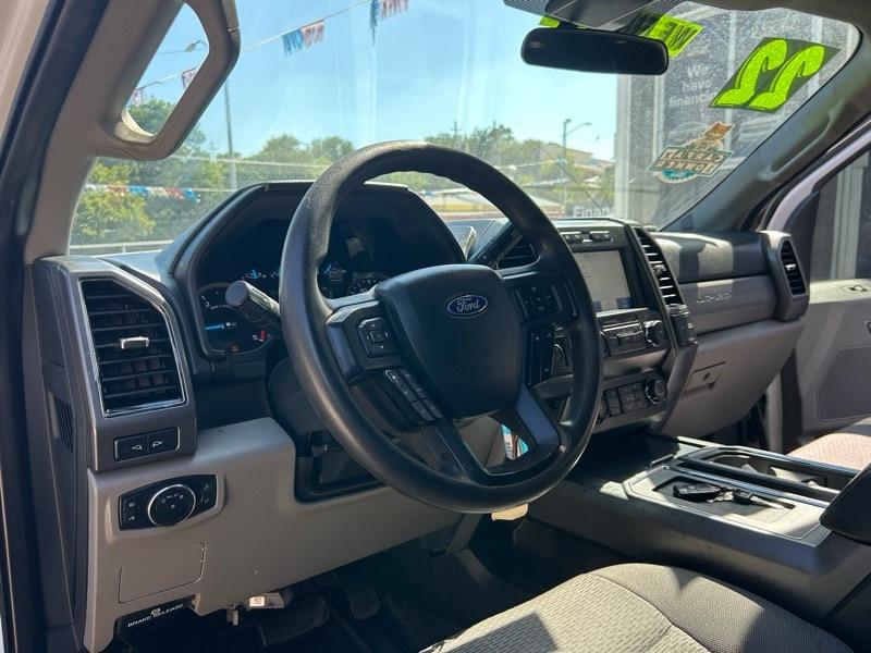 Ford F-250 SD XL Crew Cab 4WD 2022