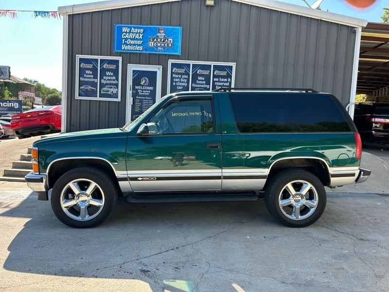 Chevrolet Tahoe 2-Door 4WD 1996