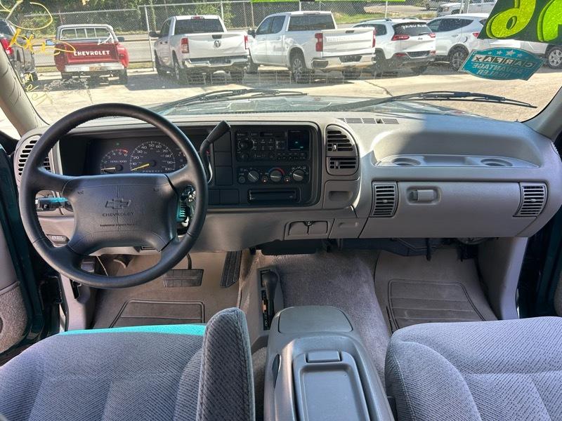 Chevrolet Tahoe 2-Door 4WD 1996