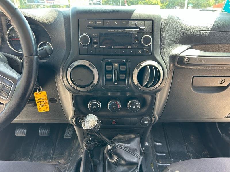 Jeep Wrangler Unlimited Sport 4WD 2015