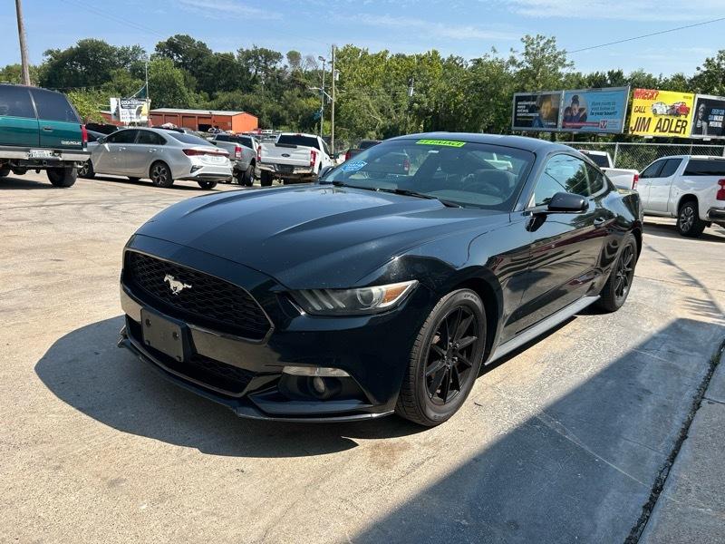 Ford Mustang EcoBoost Coupe 2015