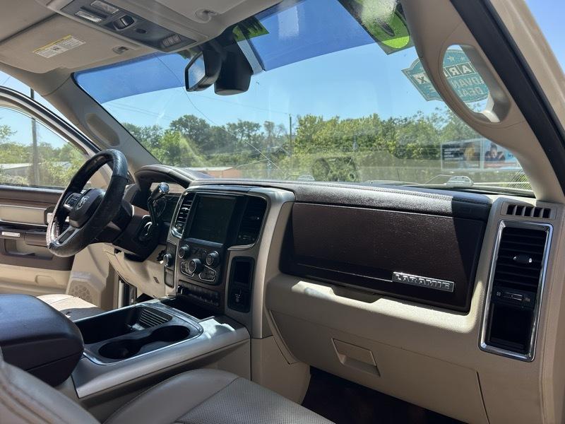 RAM 3500 Laramie Crew Cab LWB 4WD DRW 2016