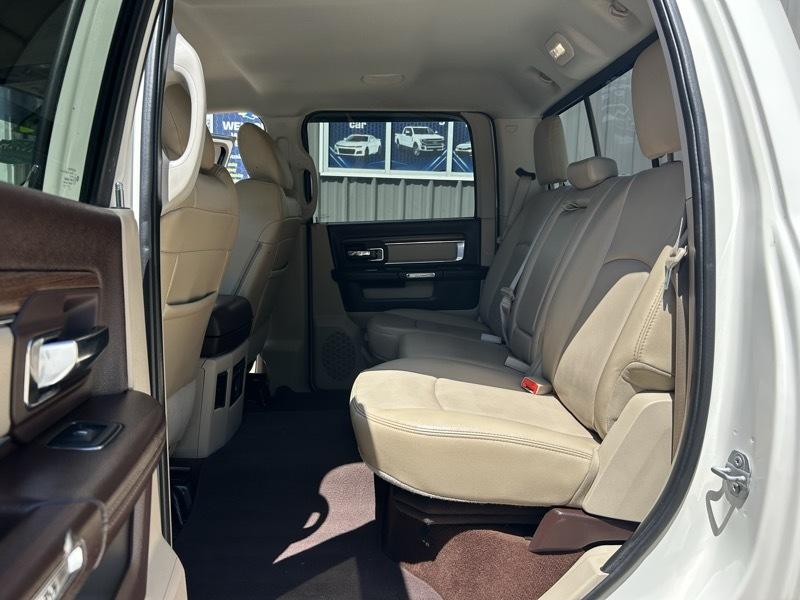 RAM 3500 Laramie Crew Cab LWB 4WD DRW 2016