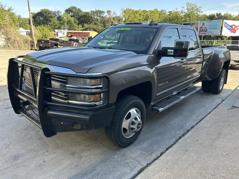 Chevrolet Silverado 3500HD LTZ Crew Cab 4WD 2015