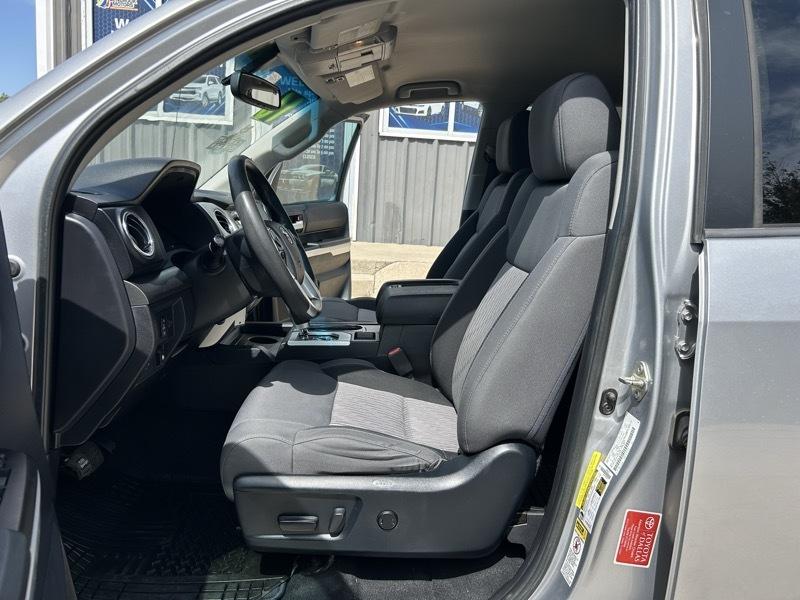 Toyota Tundra SR5 4.6L V8 CrewMax 2WD 2016