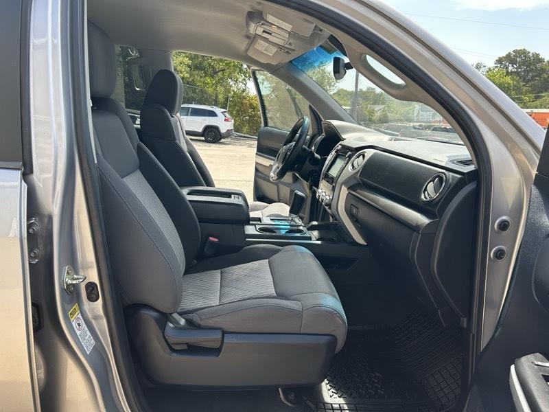Toyota Tundra SR5 4.6L V8 CrewMax 2WD 2016