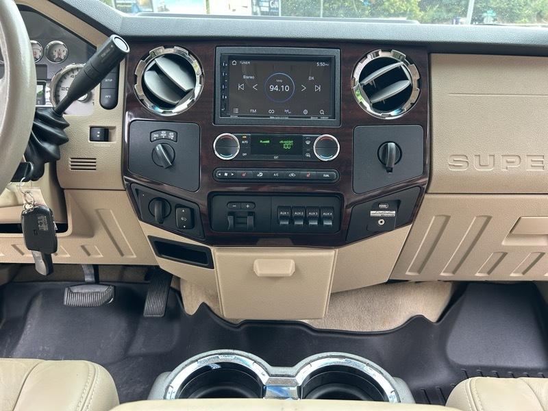 Ford F-250 SD XLT Crew Cab Long Bed 4WD 2010