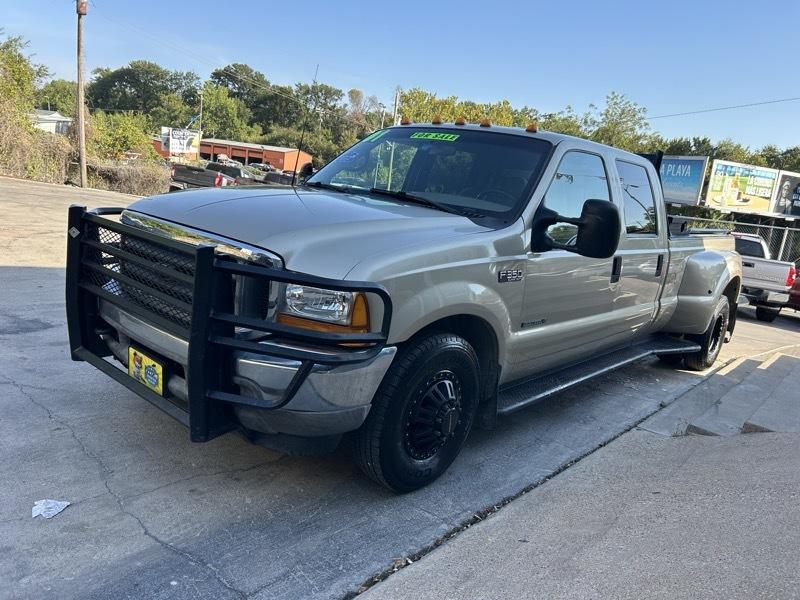Ford F-350 SD Lariat Crew Cab Long Bed 2WD DRW 2001