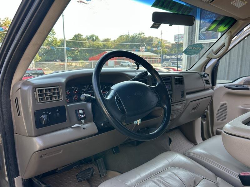 Ford F-350 SD Lariat Crew Cab Long Bed 2WD DRW 2001
