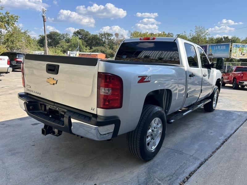 Chevrolet Silverado 2500HD LT Crew Cab 2WD 2012