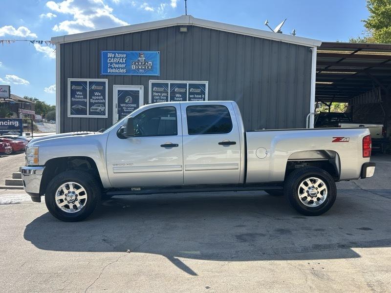 Chevrolet Silverado 2500HD LT Crew Cab 2WD 2012