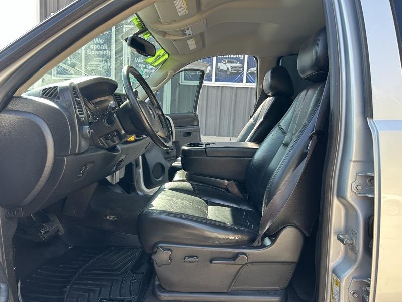 Chevrolet Silverado 2500HD LT Crew Cab 2WD 2012