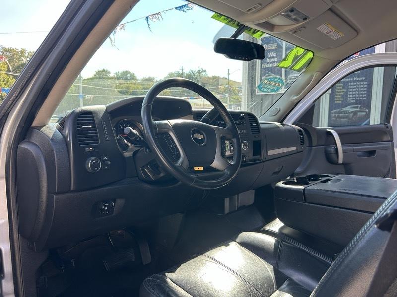 Chevrolet Silverado 2500HD LT Crew Cab 2WD 2012