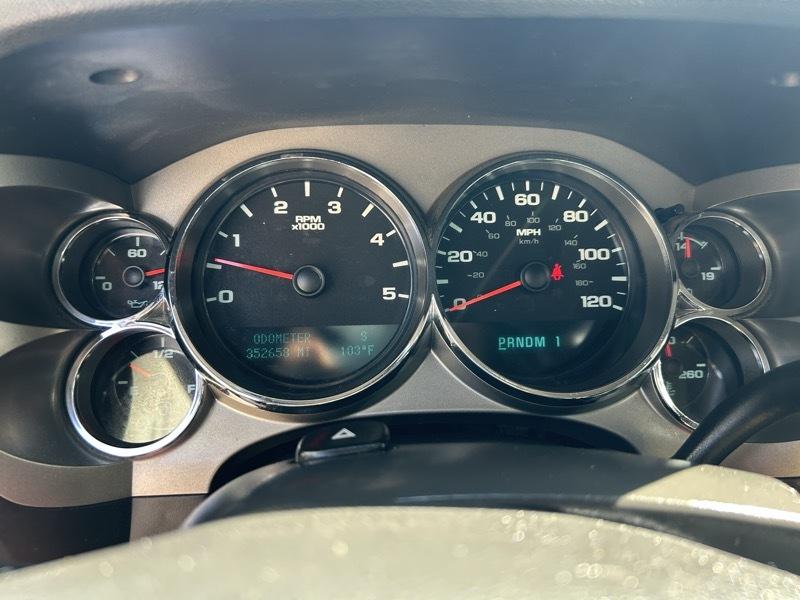 Chevrolet Silverado 2500HD LT Crew Cab 2WD 2012