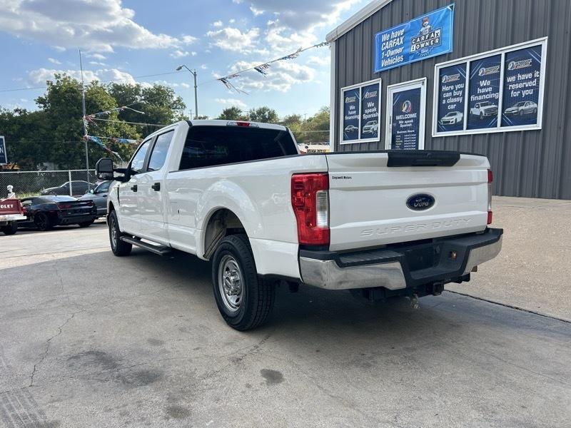 Ford F-250 SD Lariat Crew Cab 2WD 2019