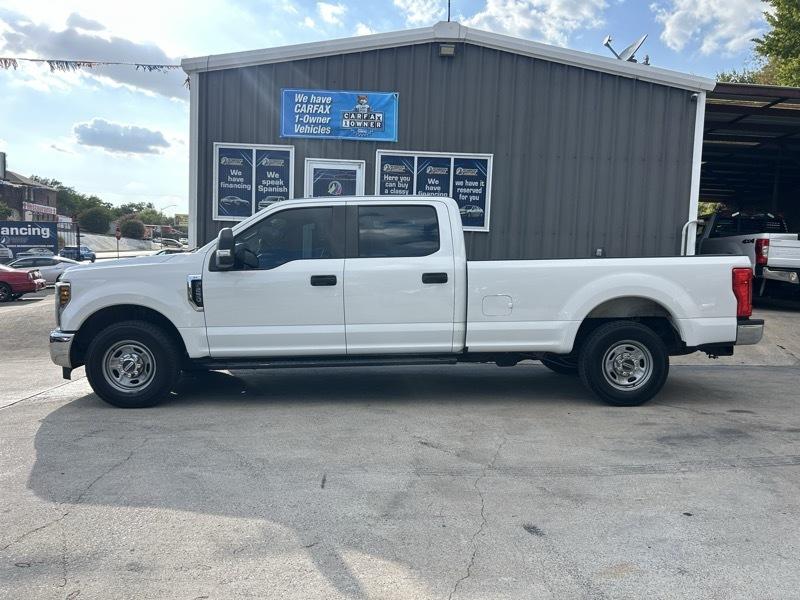 Ford F-250 SD Lariat Crew Cab 2WD 2019