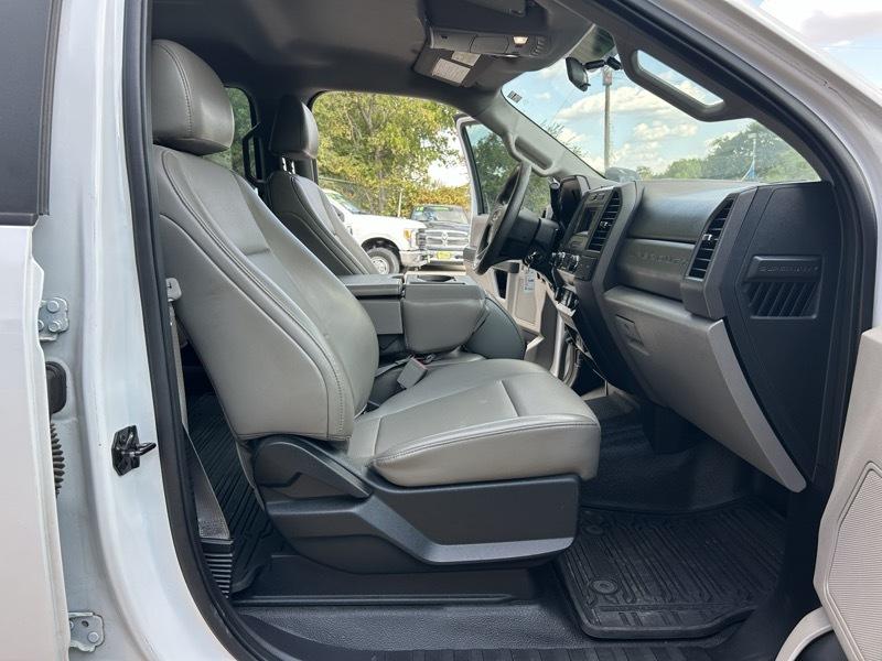 Ford F-250 SD Lariat Crew Cab 2WD 2019