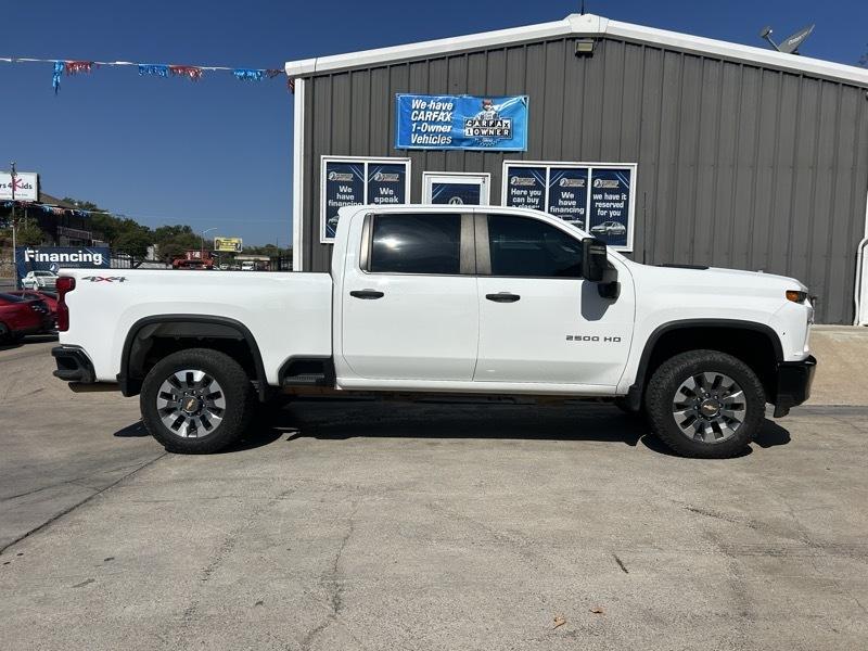 Chevrolet Silverado 2500HD Custom Crew Cab Short Box 4WD 2023
