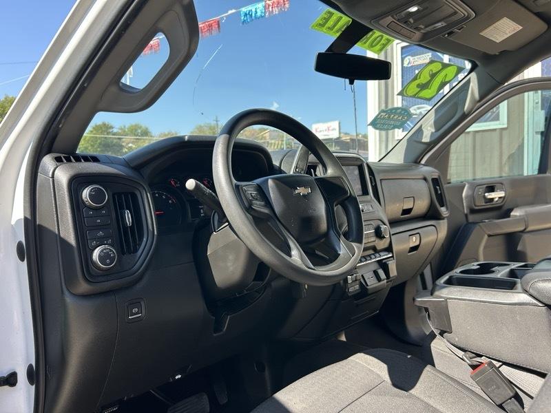 Chevrolet Silverado 2500HD Custom Crew Cab Short Box 4WD 2023