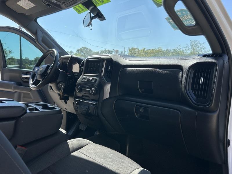 Chevrolet Silverado 2500HD Custom Crew Cab Short Box 4WD 2023