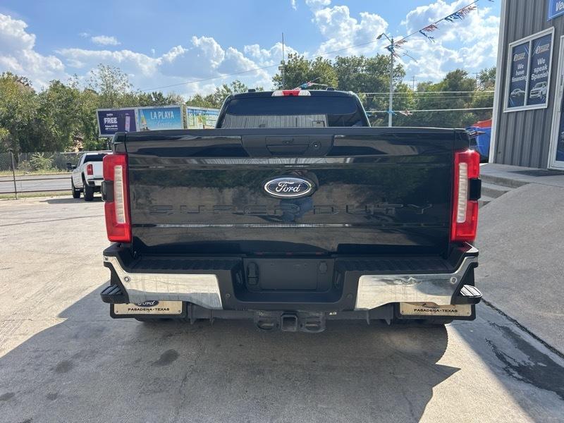 Ford F-350 SD King Ranch Crew Cab Long Bed DRW 4WD 2023