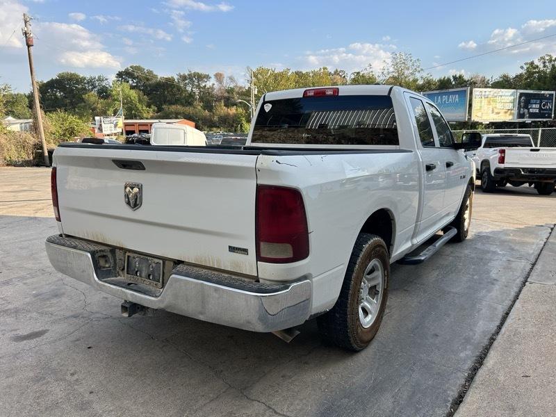 RAM 1500 2WD Crew Cab 140.5" ST 2010