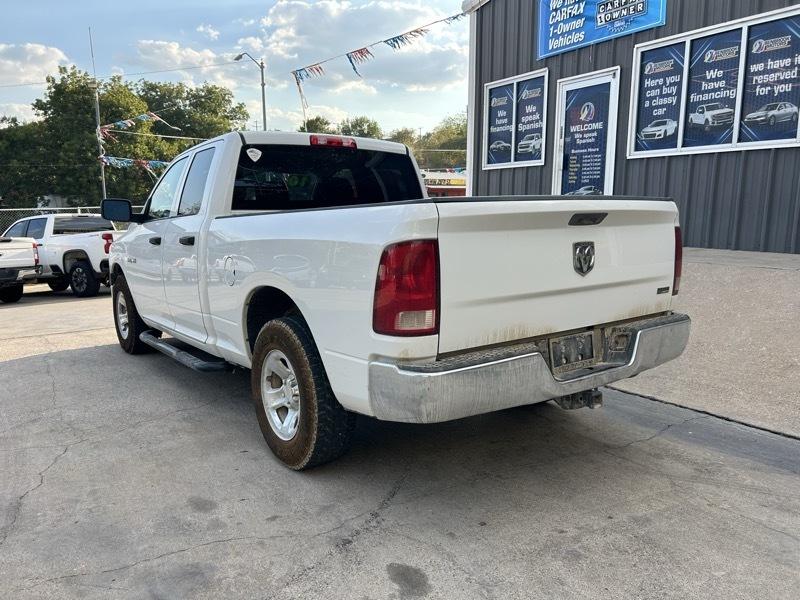 RAM 1500 2WD Crew Cab 140.5" ST 2010