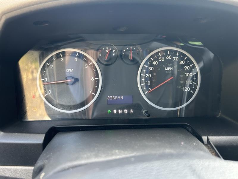 RAM 1500 2WD Crew Cab 140.5" ST 2010