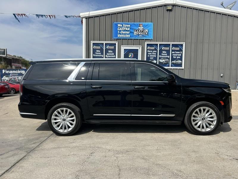 Cadillac Escalade ESV 2WD Luxury 2024