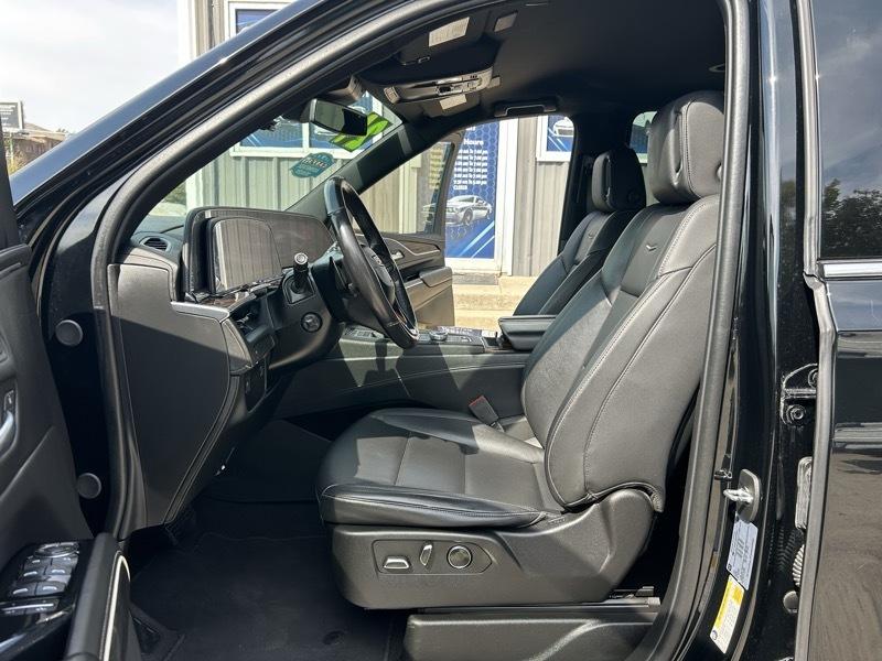 Cadillac Escalade ESV 2WD Luxury 2024
